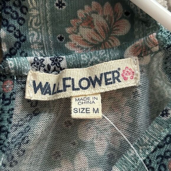 NWT … WALLFLOWER “Size: M” Floral Dress - Picture 3 of 4